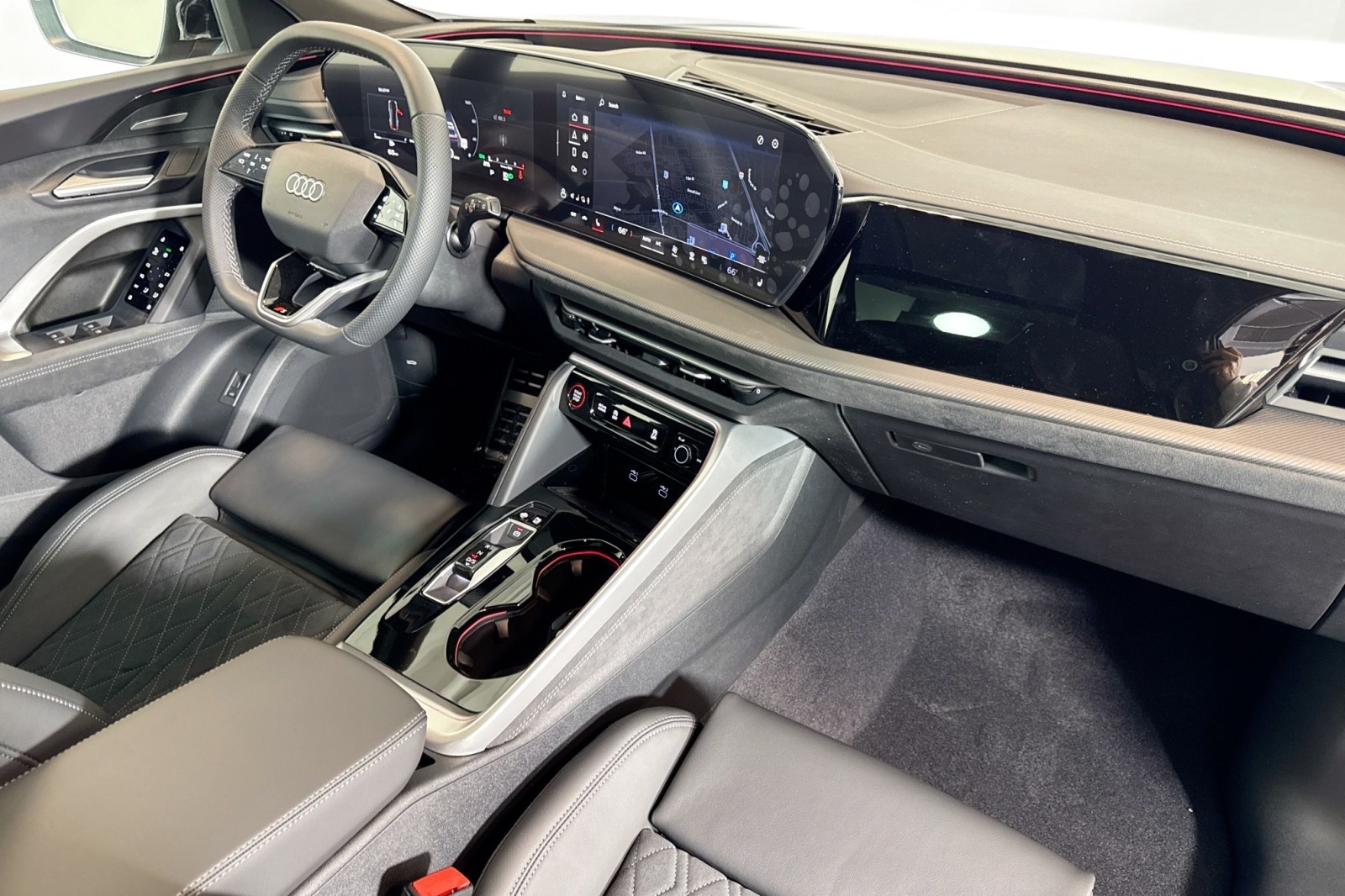 New 2025 Daytona Gray Pearl Effect Audi Premium Plus 3.0 TFSI quattro image 26
