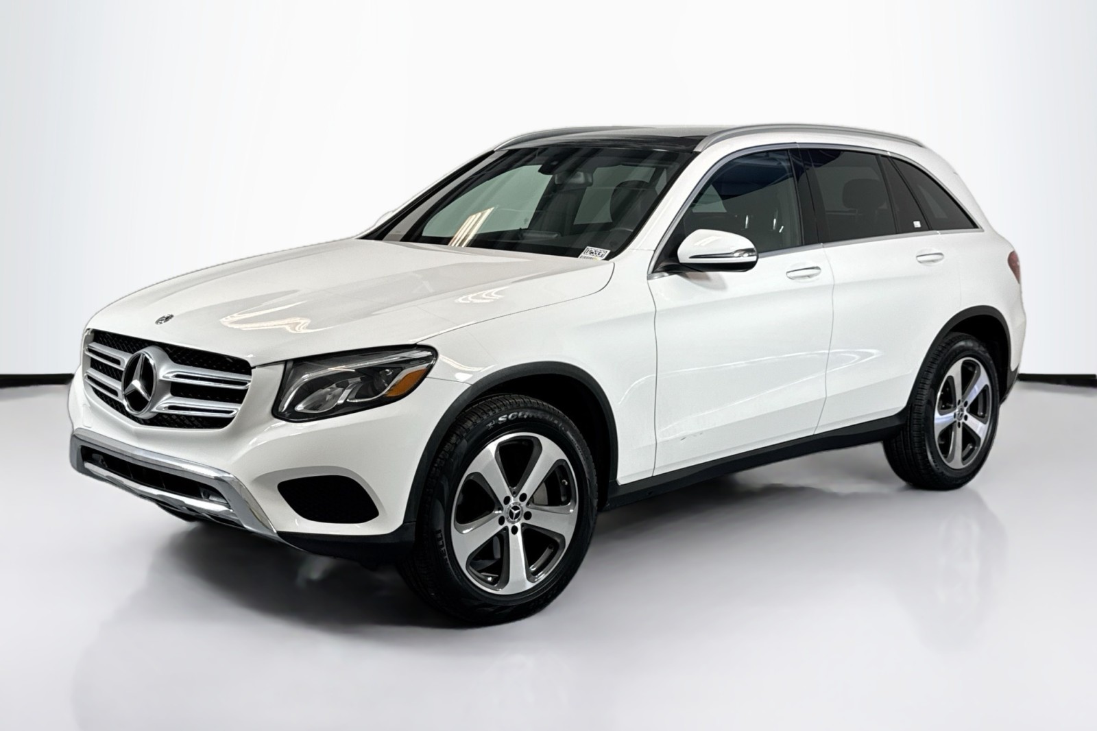 2019 Mercedes-Benz GLC GLC300's photo