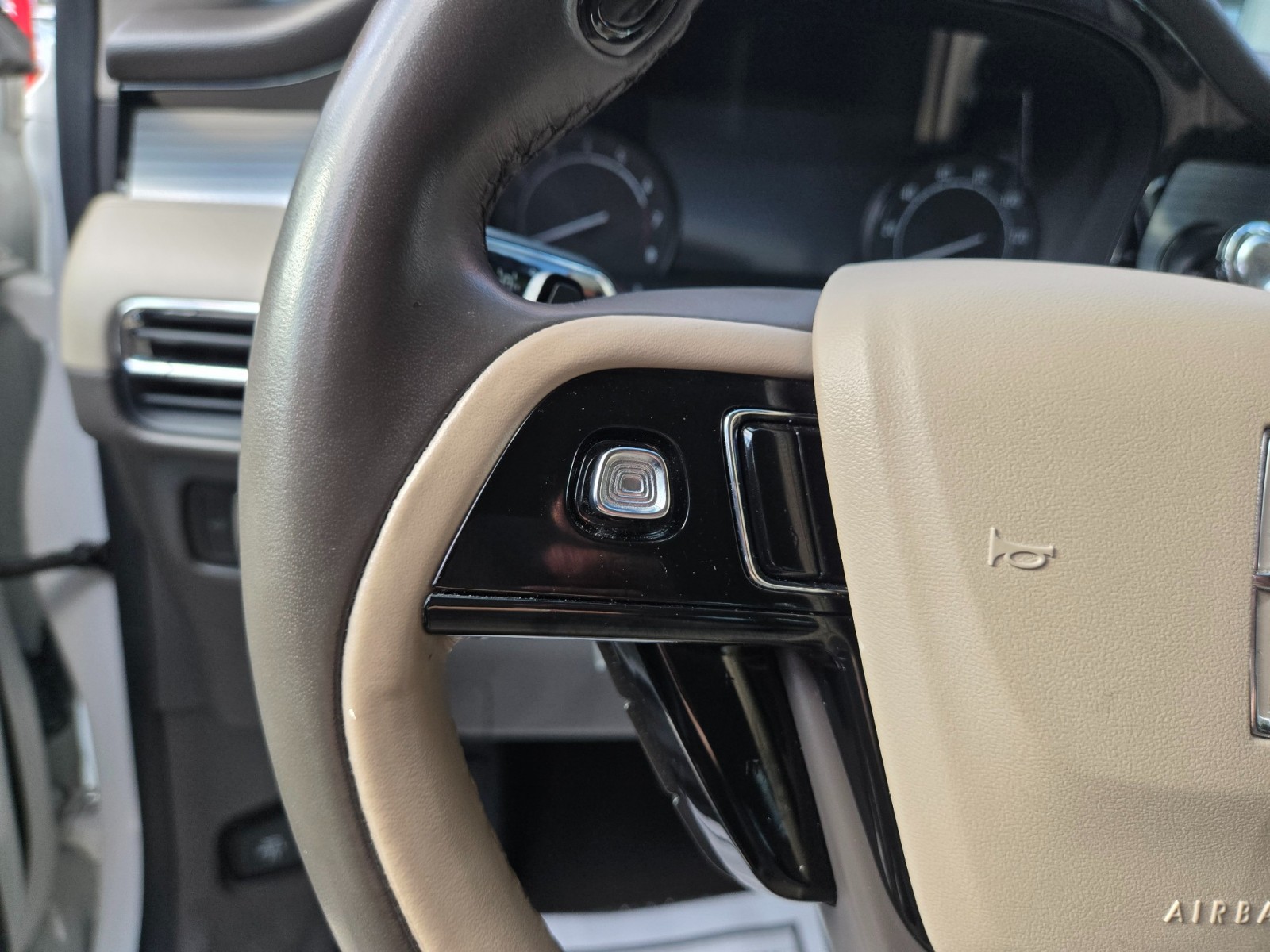2021 Lincoln Corsair - $16,477