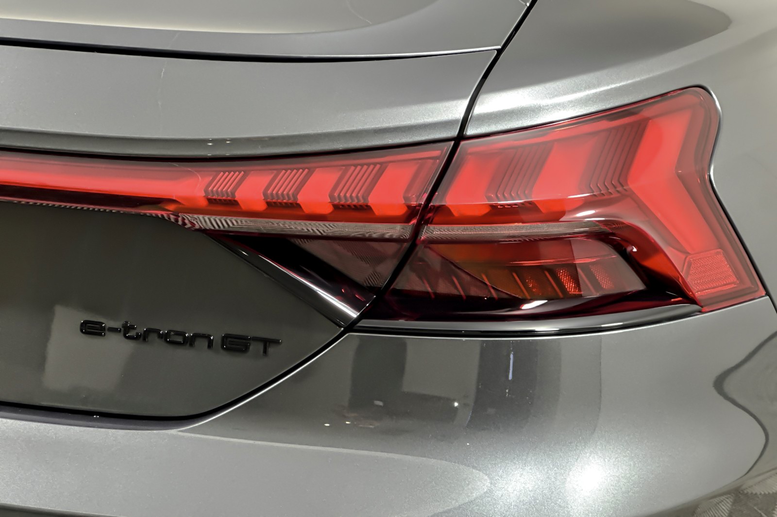 Certified Used 2024 Daytona Gray Pearl Effect Audi quattro image 25