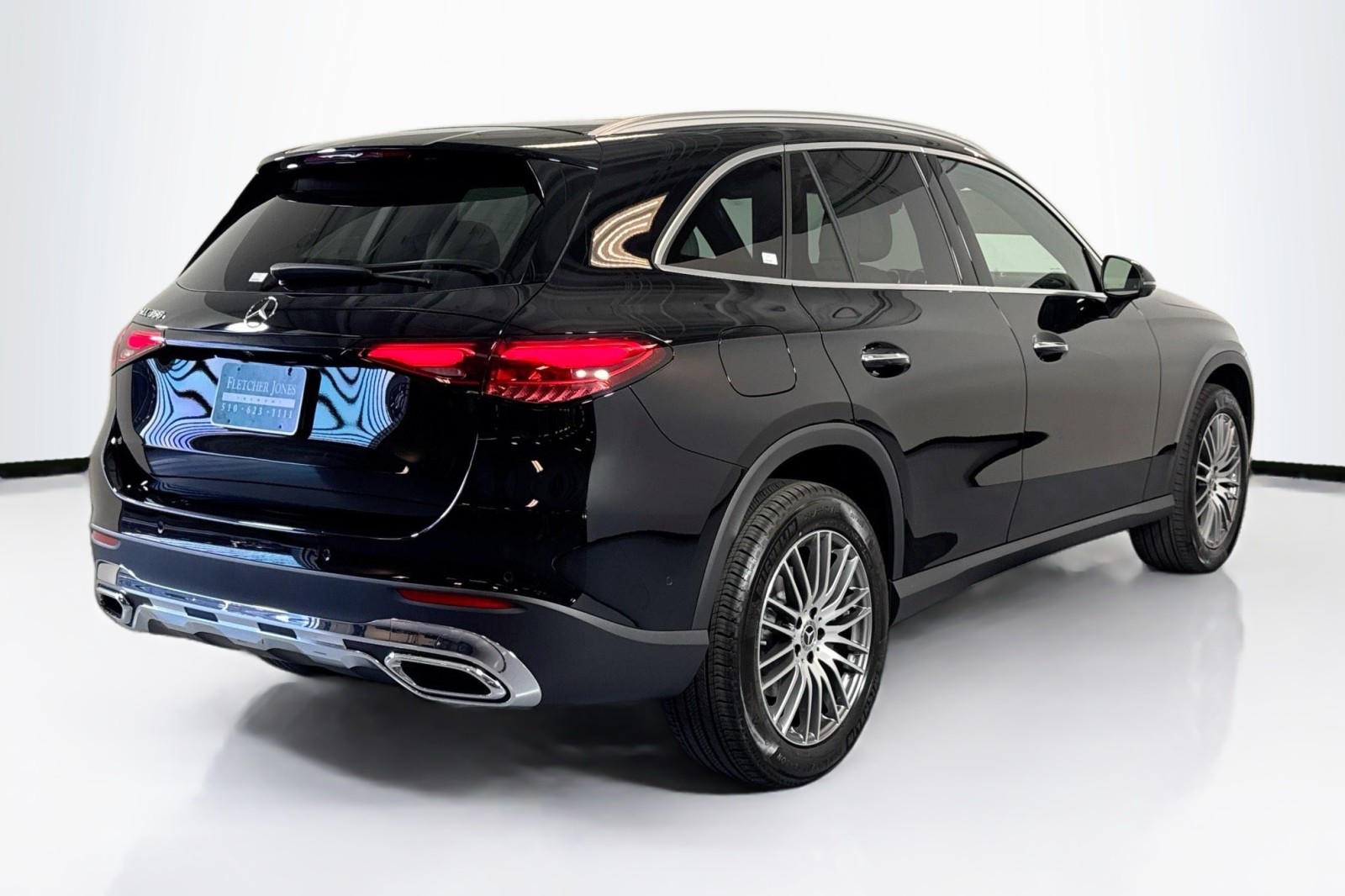 New 2026 Black Mercedes-Benz GLC 300 SUV image 5