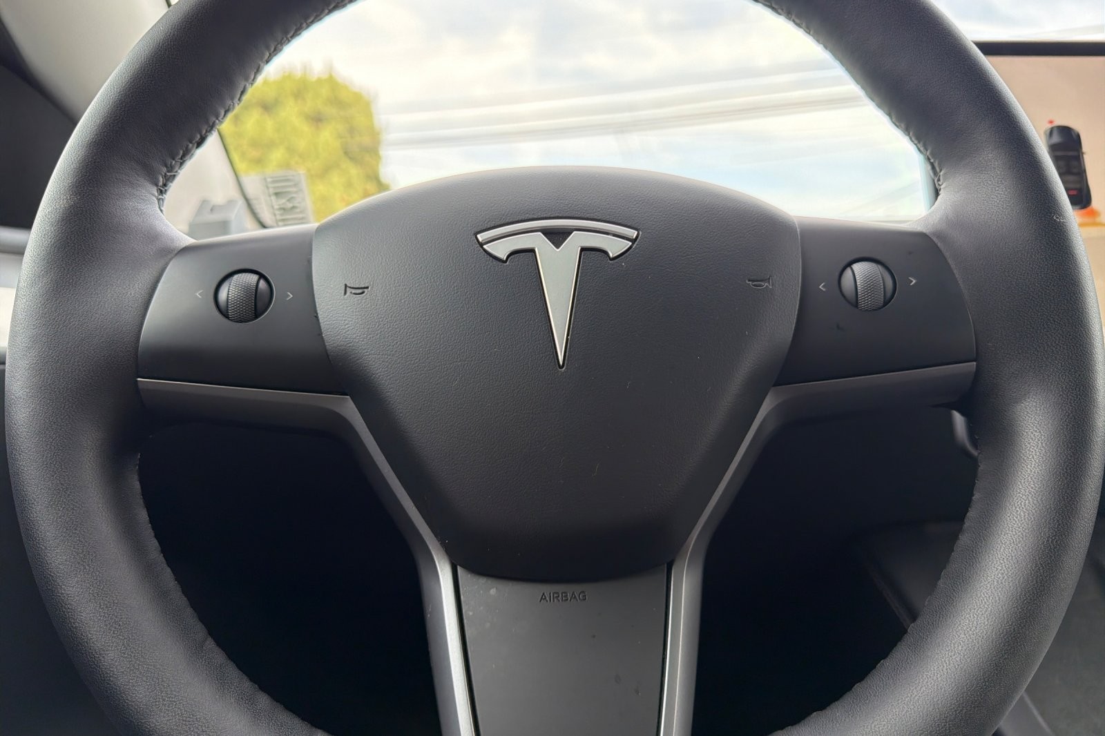 Used 2025 STEALTH GRAY Tesla Long Range AWD *Ltd Avail* image 22