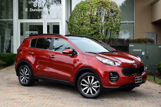 2018 Kia Sportage AWD Technology Pkg. Premium Pkg. Pano Moonroof Heated  2