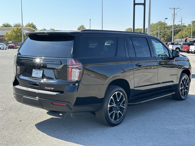 2024 Chevrolet Suburban RST 3