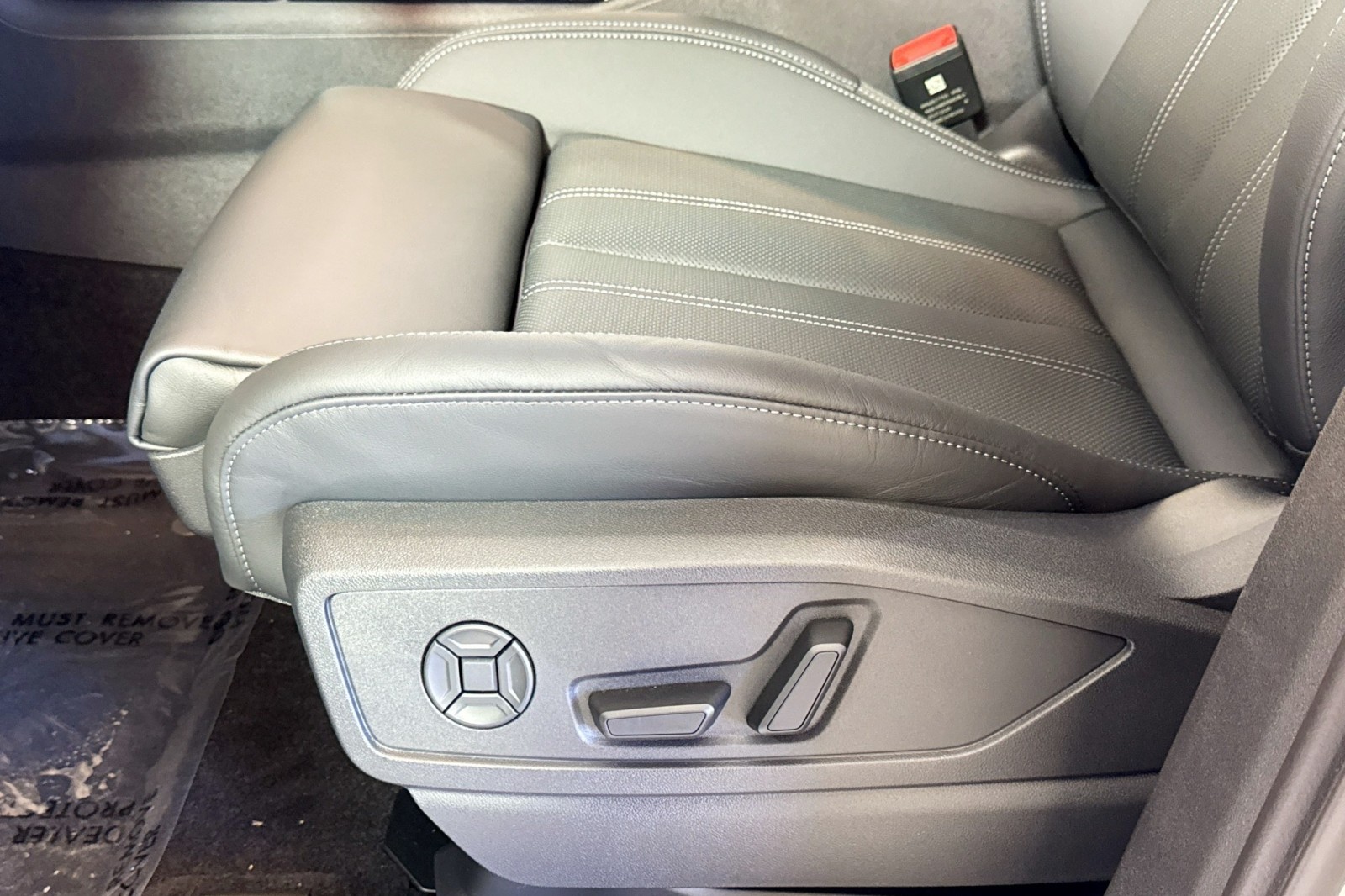 New 2025 Glacier White Metallic Audi Premium Plus 2.0 TFSI quattro image 16