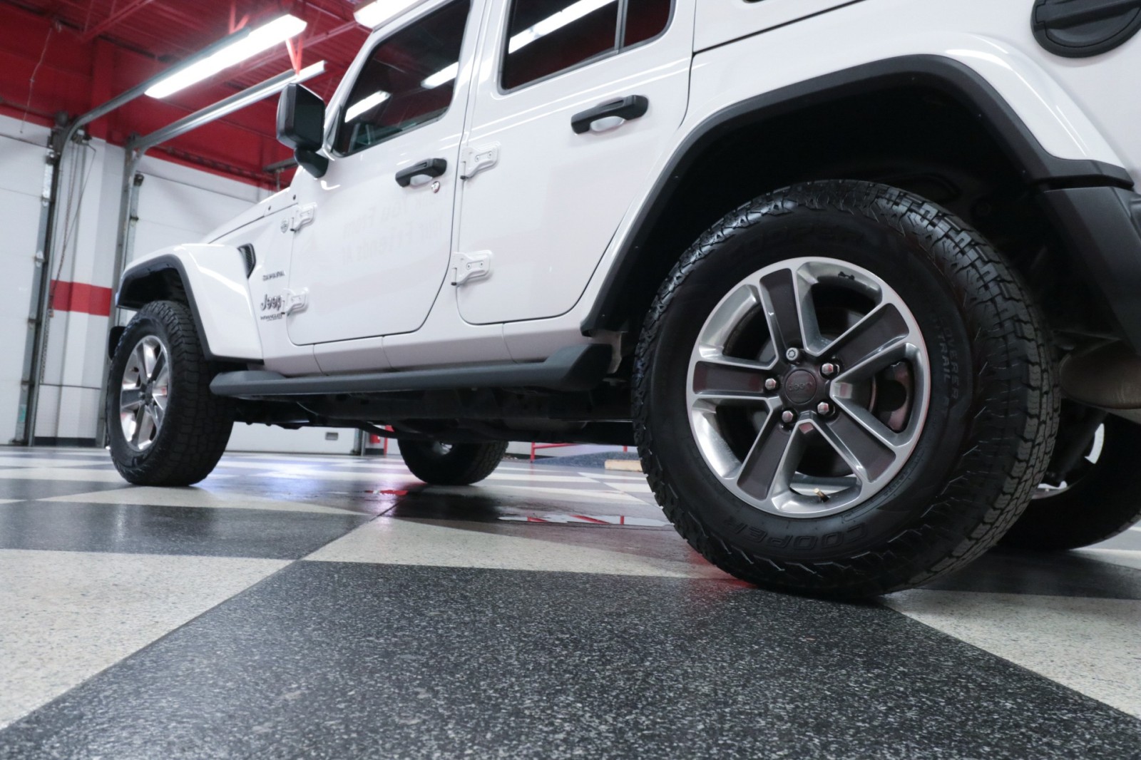 Used Car 2020 Jeep Wrangler Unlimited  Sahara For Sale Under $25,000 In Austin, Texas