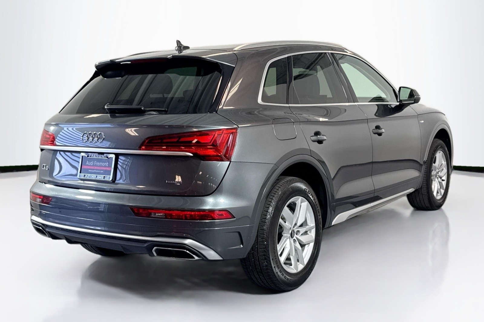 Used 2022 DAYTONA GRAY Audi S line Premium image 5