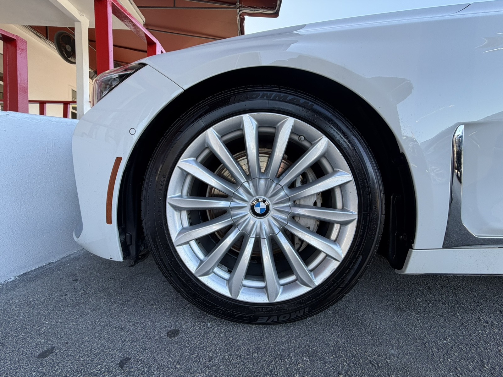 2020 BMW 740i - $21,677
