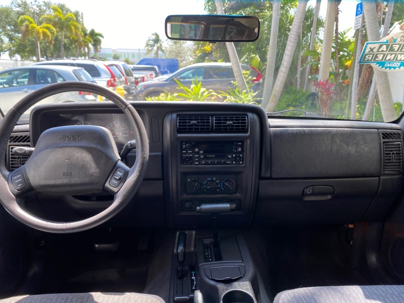 2000 Jeep Cherokee Sport 1 OWNER 4X4 AC 4.0 6YL in , 