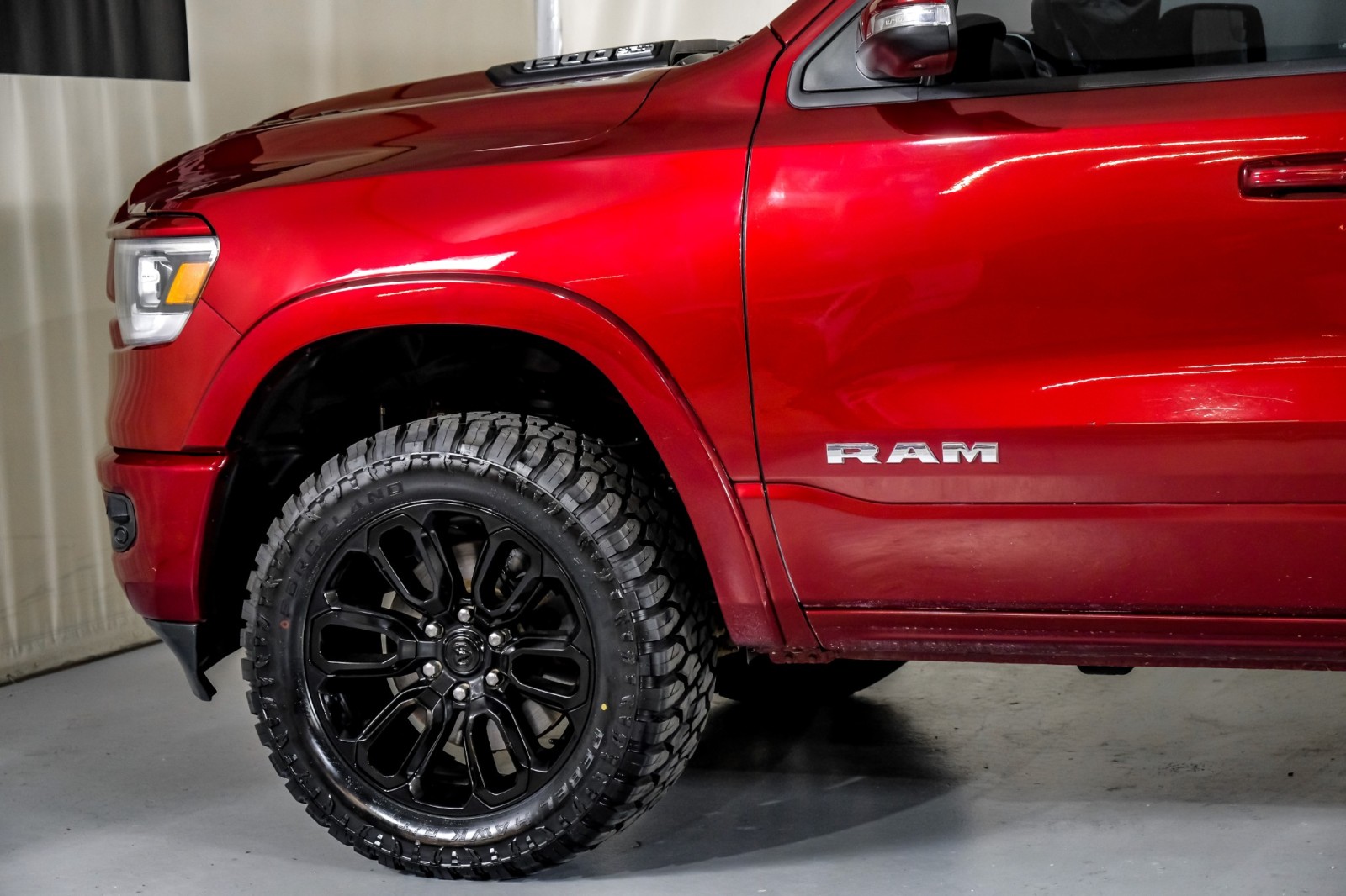 2020 Ram 1500 Laramie 12