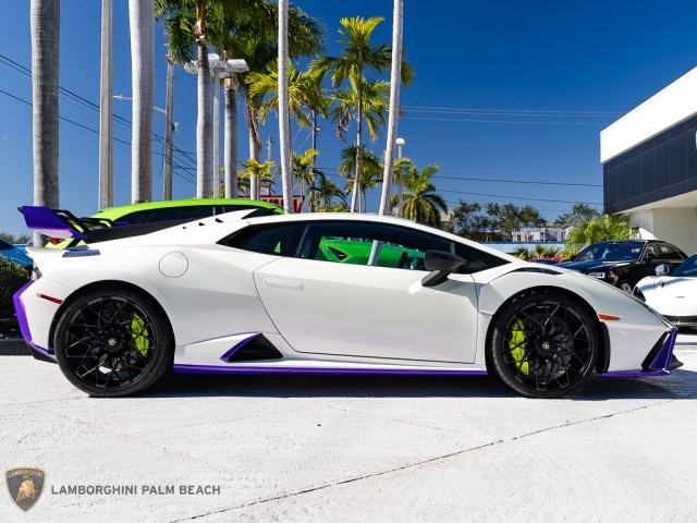 Lamborghini Huracan STO