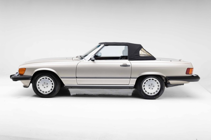 1989 Mercedes-Benz 560-Series 560 SL in ,