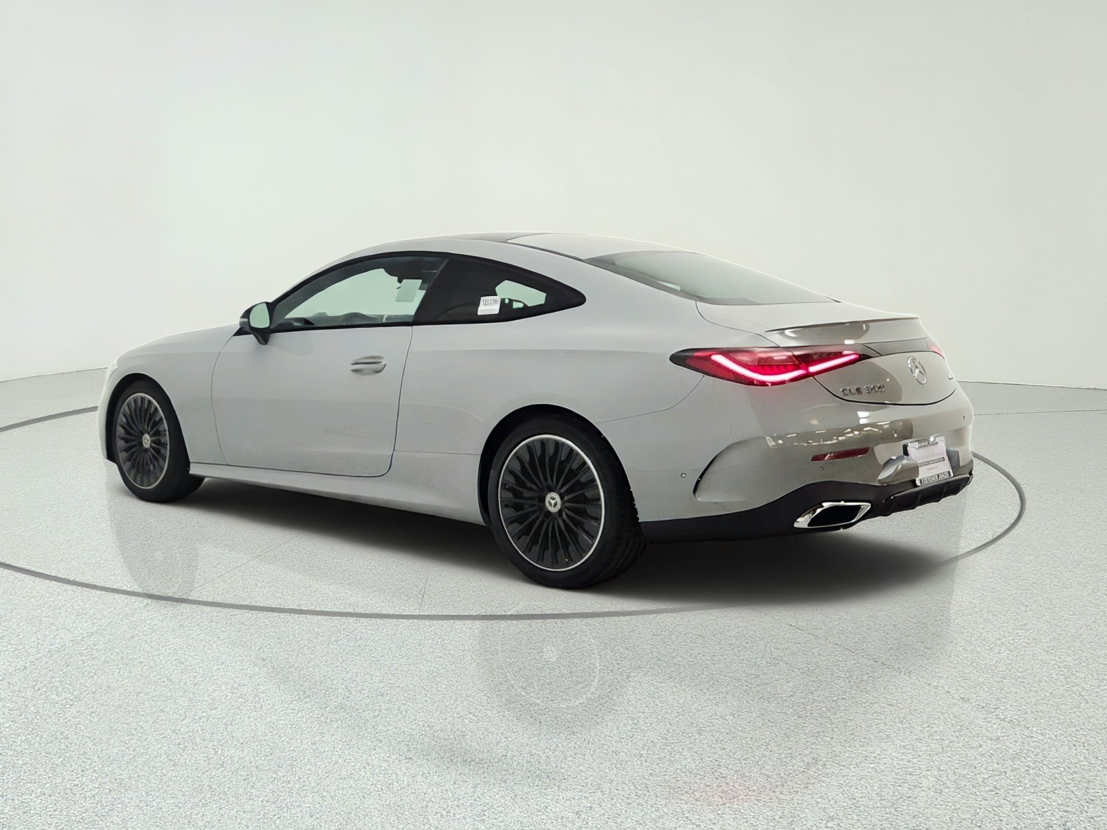 New 2027 MANUFAKTUR Alpine Grey Metallic Mercedes-Benz CLE 300 4MATIC® Coupe image 7