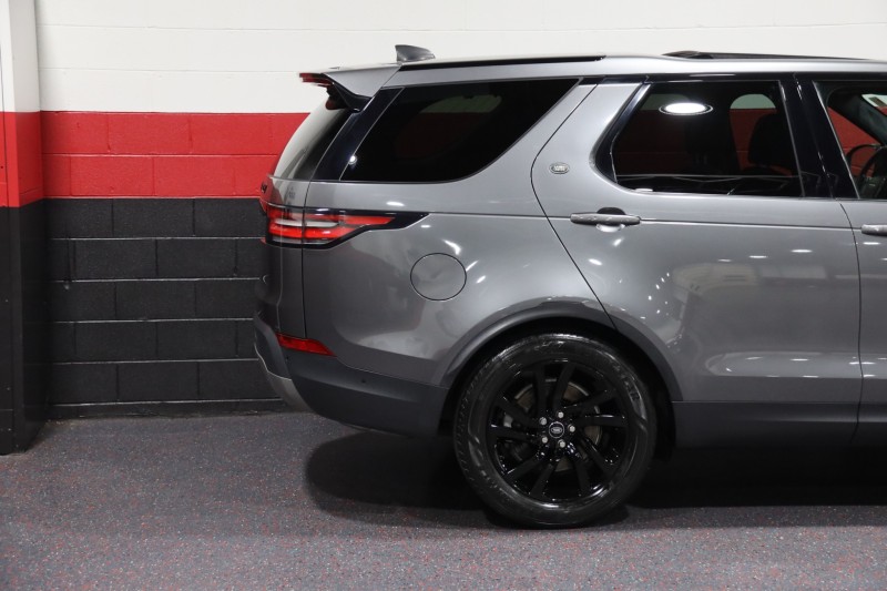 2018 Land Rover Discovery HSE V6 Supercharged 4dr Suv in , 