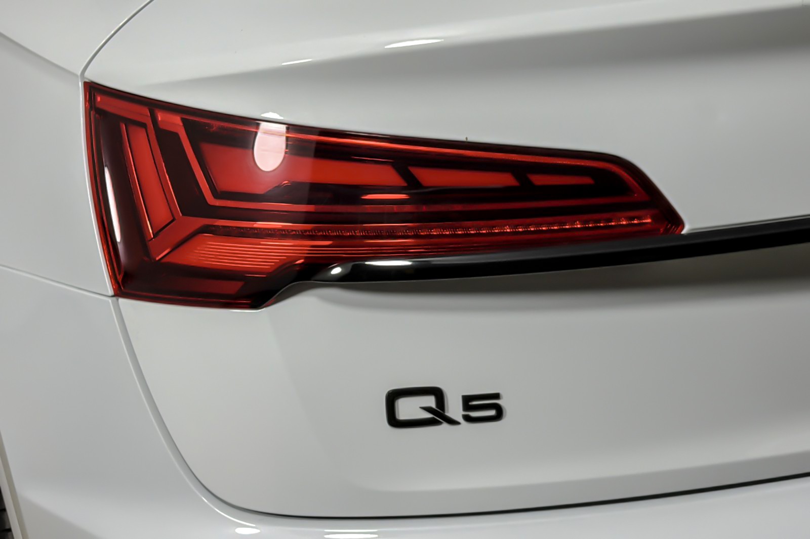 Used 2023 Glacier White Metallic Audi S line Prestige 45 TFSI quattro image 27