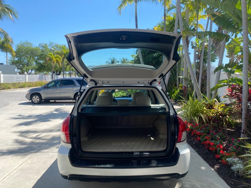 2009 Subaru Outback Special Edition LOW MILES 68,114 in ,