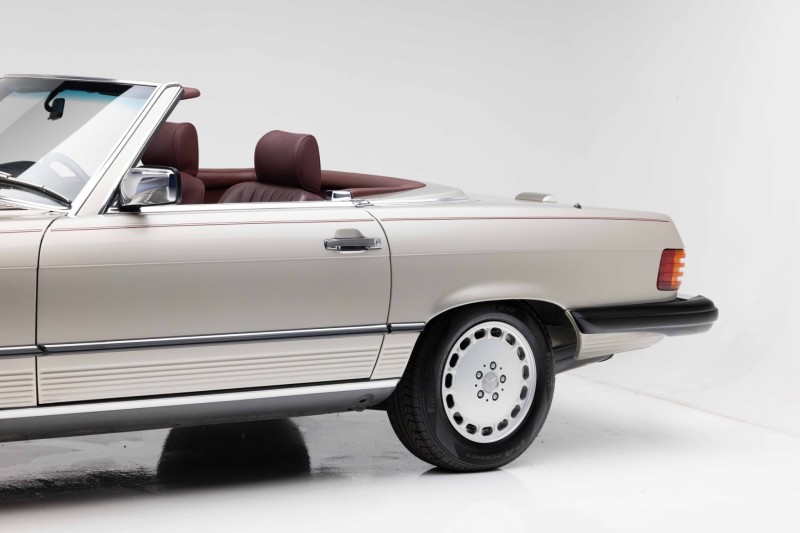 1989 Mercedes-Benz 560-Series 560 SL in ,