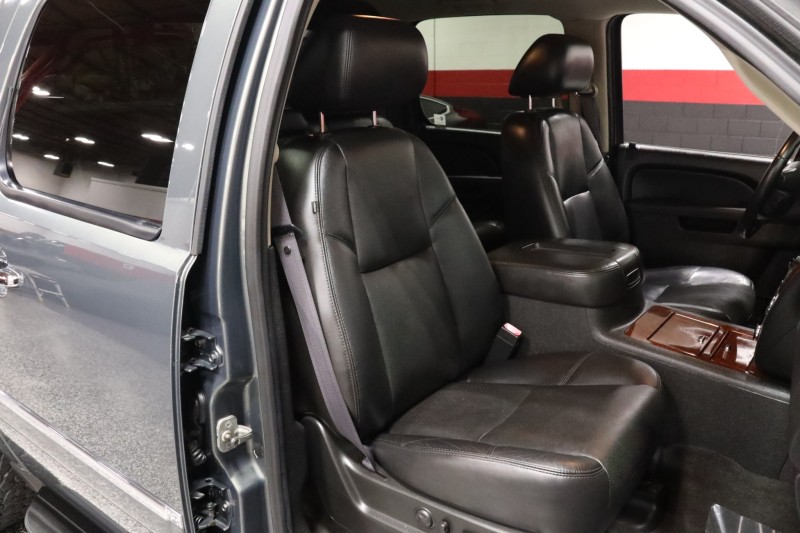 2011 Chevrolet Avalanche 4WD LTZ 4DR Truck in , 