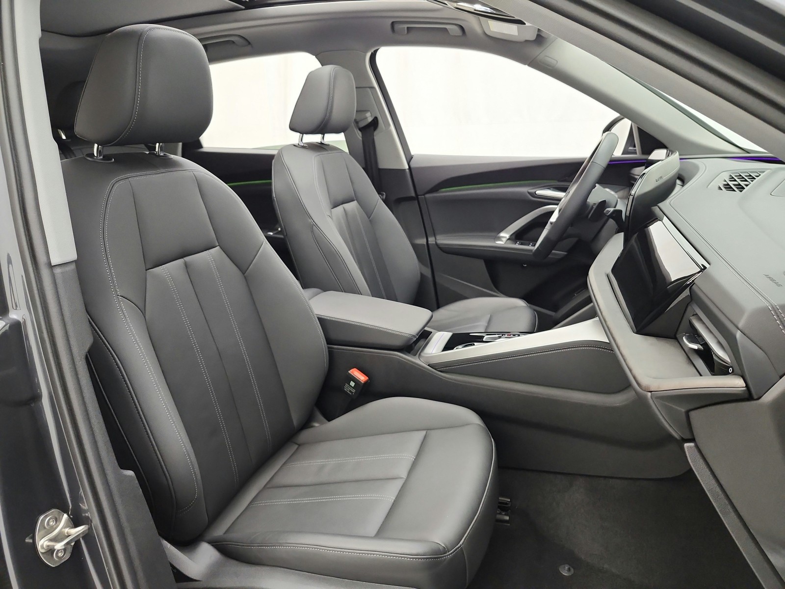 Used 2025 Tambora Gray Metallic Audi Premium image 20