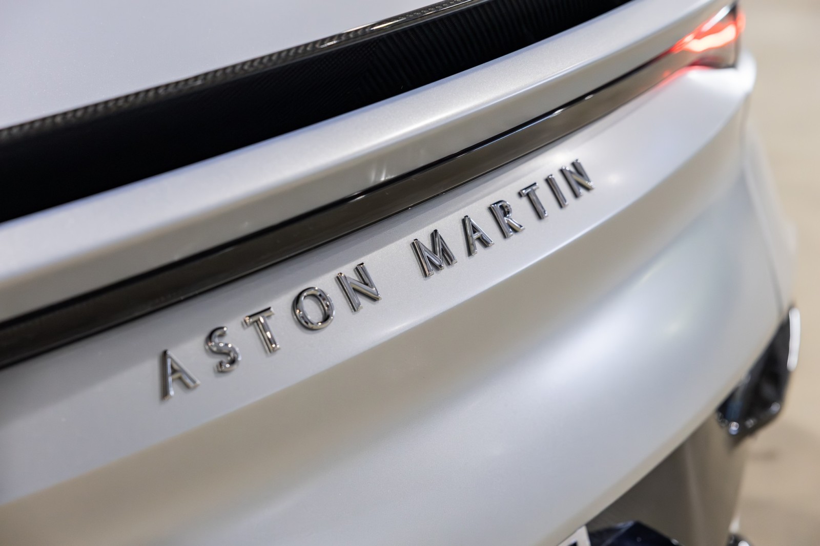 Used Car 2020 Aston Martin Dbs  Superleggera For Sale Under $200,000 In Boerne, Texas