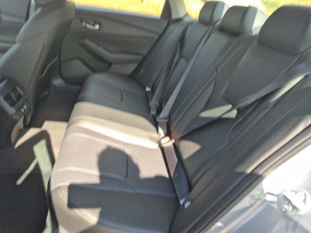 HondaAccord Hybrid40