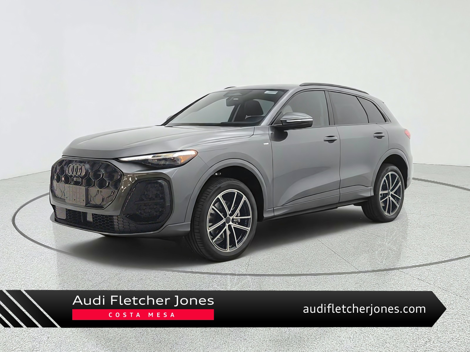 Daytona Gray Pearl Effect 2026 Audi Q5 SUV / Crossover All-Wheel Drive Automatic