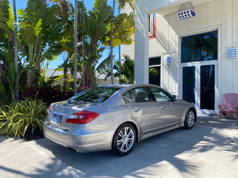 2012 Hyundai Genesis 3.8L SUNROOF PREM PKG in , 