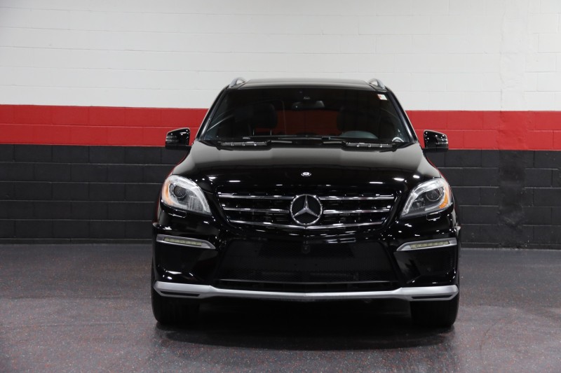 2014 Mercedes-Benz ML63 AMG Designo w/Performance Package 4-Matic 4dr Suv in , 