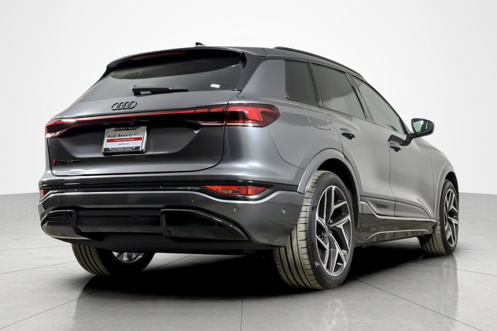 New 2027 Daytona Gray Pearl Effect Audi Premium Plus quattro image 6