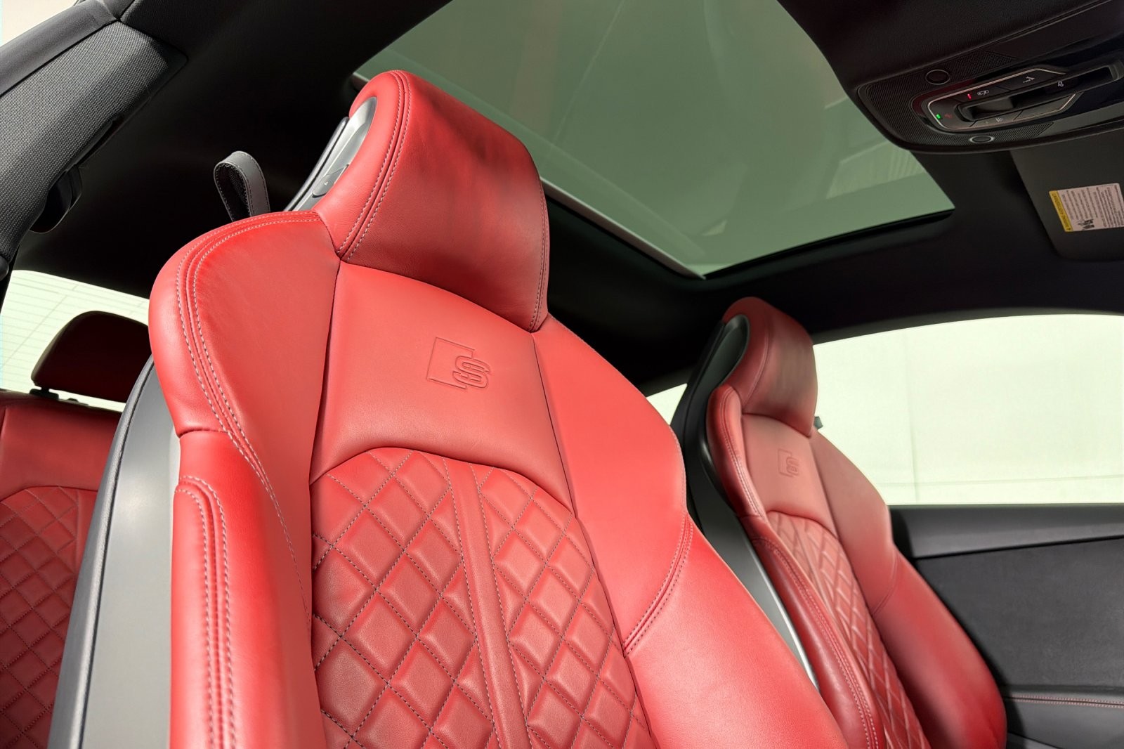 Used 2023 Chronos Gray Metallic Audi Premium Plus 3.0 TFSI quattro image 15