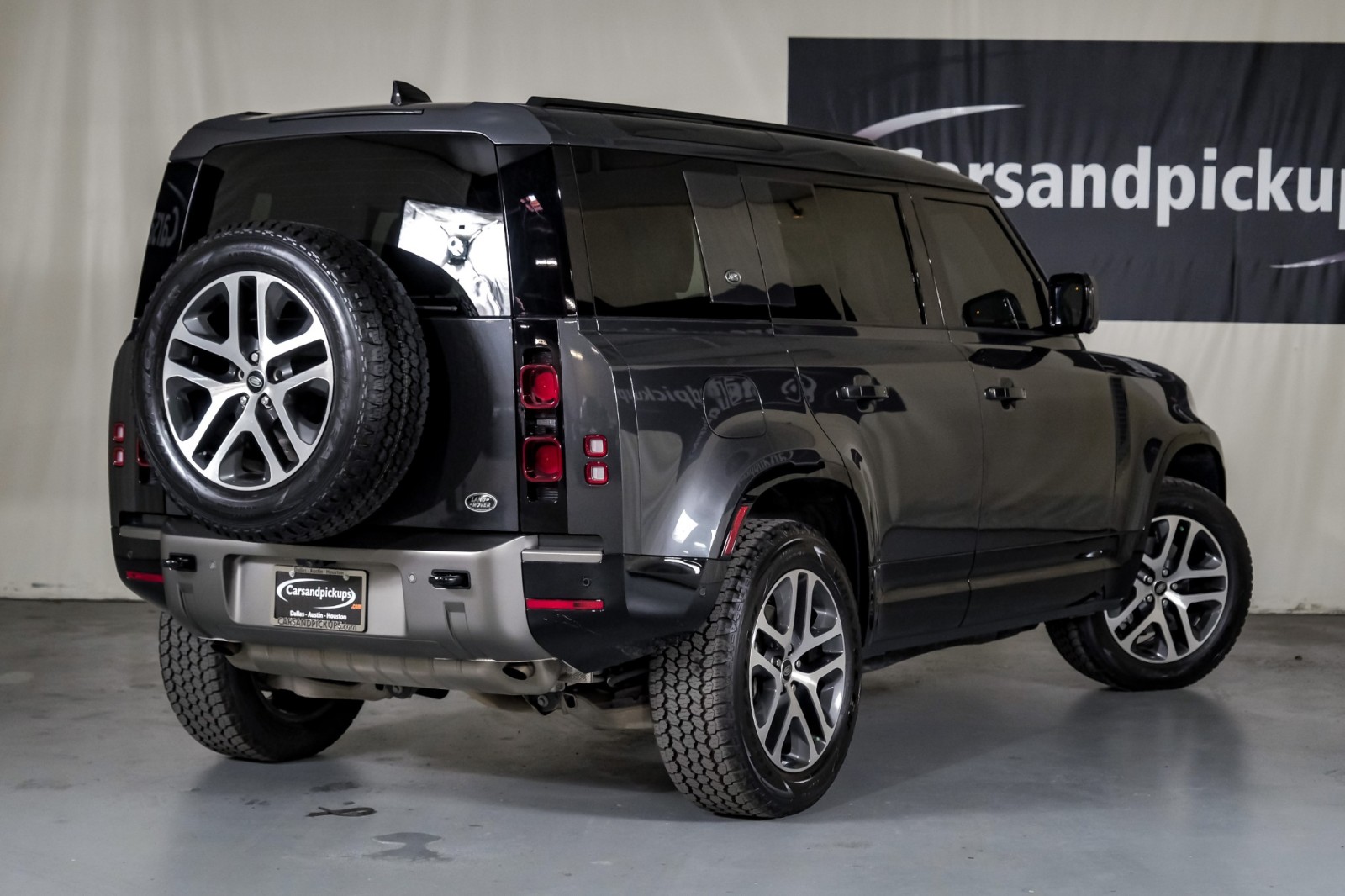 2022 Land Rover Defender X-Dynamic HSE 6