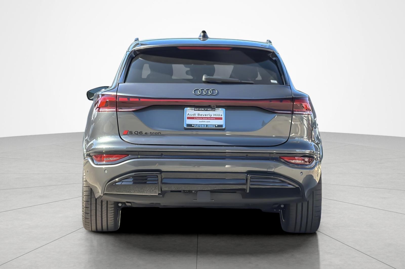 New 2027 Daytona Gray Pearl Effect Audi Premium Plus quattro image 5