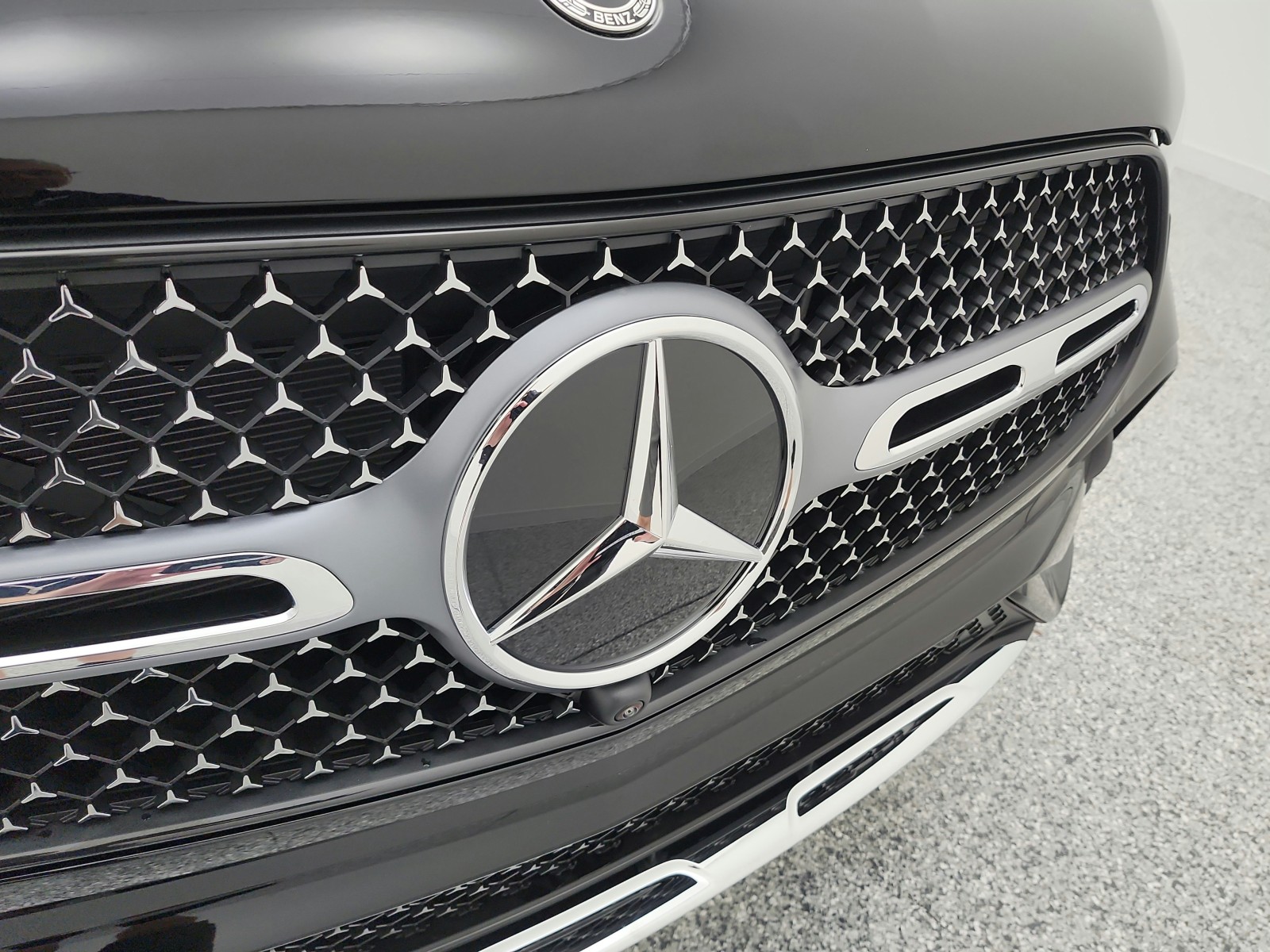 New 2026 Black Mercedes-Benz GLC 350e image 13