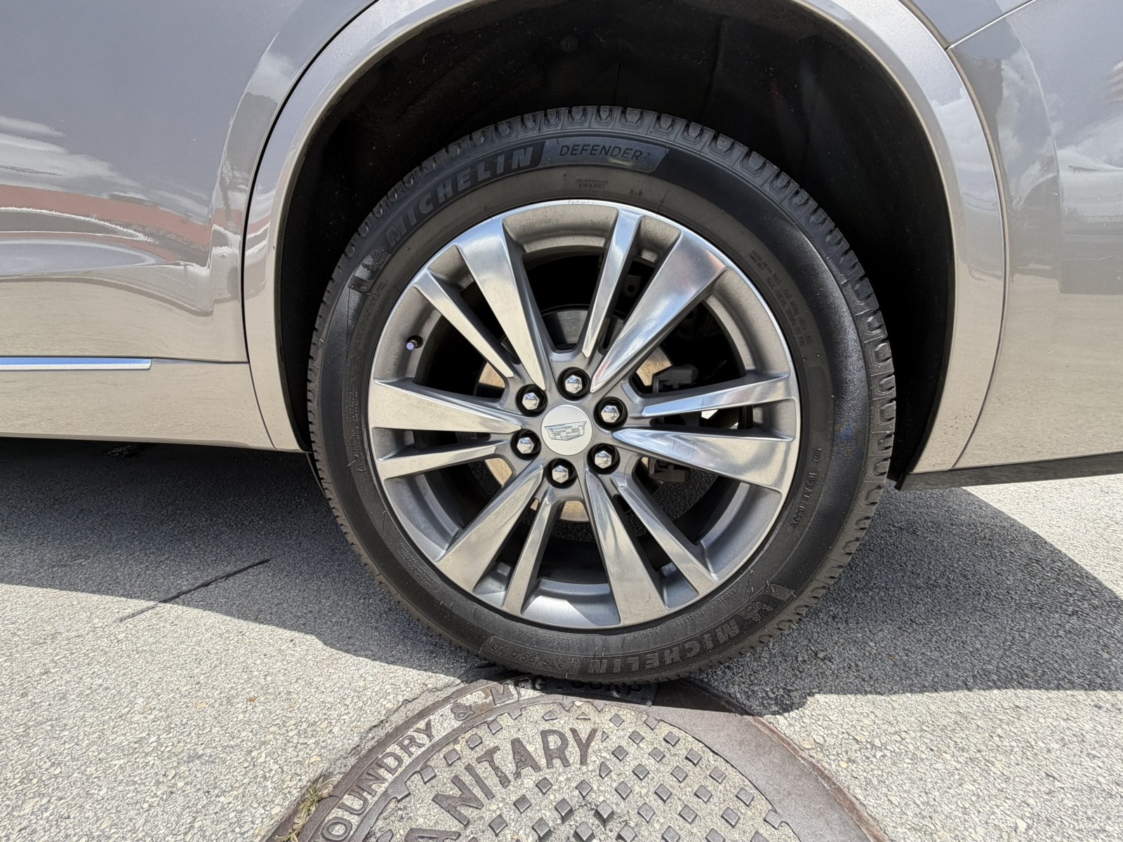 2022 Cadillac XT6 - $25,988