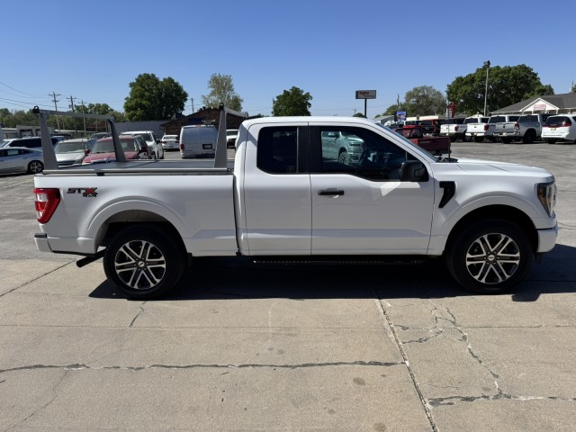 View vehicle photo 5