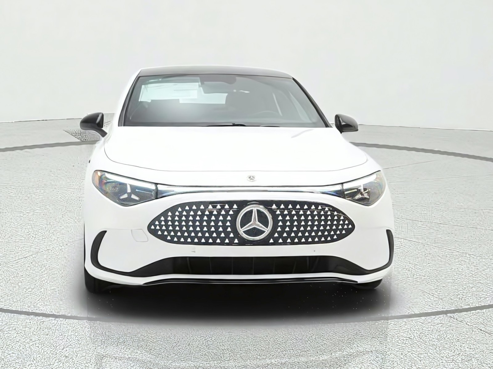 New 2027 Polar White Mercedes-Benz CLA 250+ Electric RWD image 2