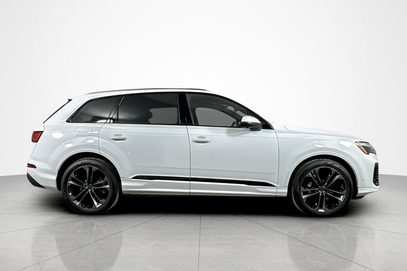 New 2026 Glacier White Metallic Audi Premium Plus 55 quattro *Ltd Avail* image 7