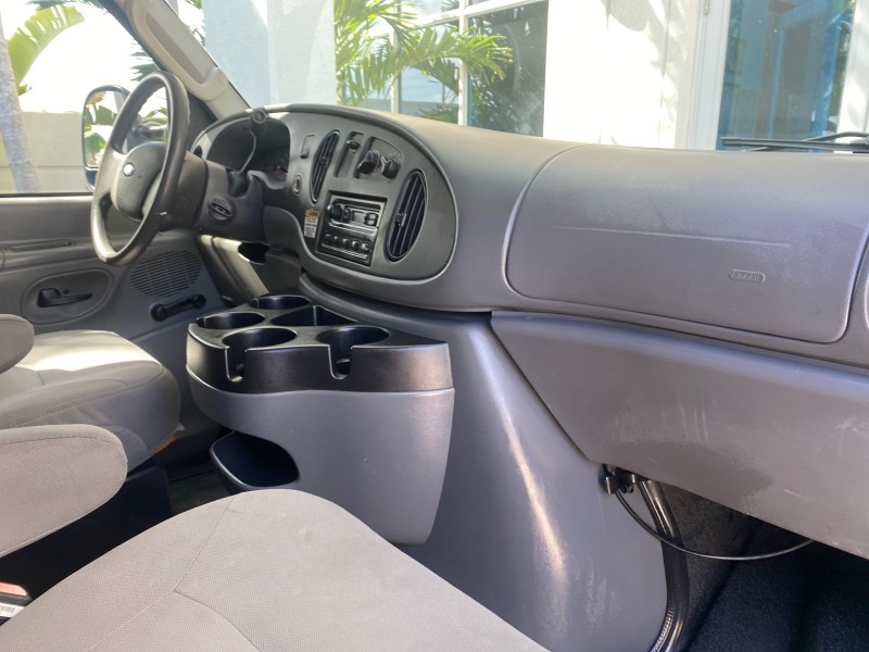 2006 Ford Econoline Commercial Cutaway LOW MILES 27,641 1 OWNER in , 