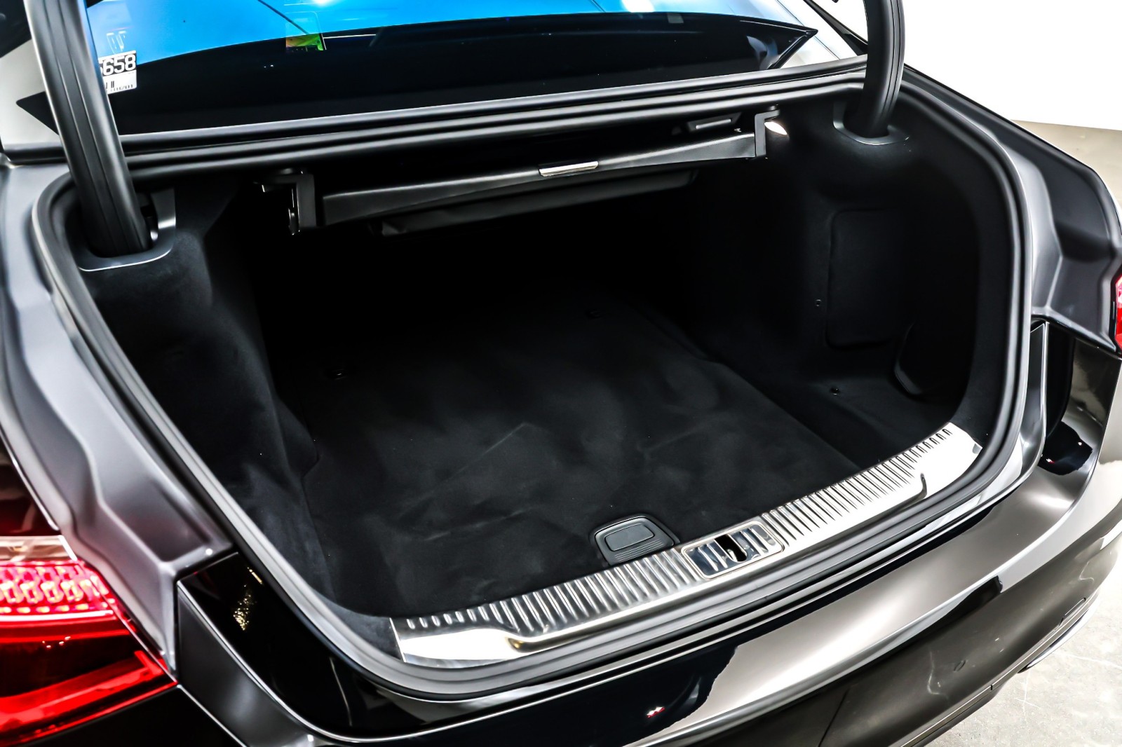 Certified Used 2025 Black Mercedes-Benz S 580 4MATIC® Sedan image 25