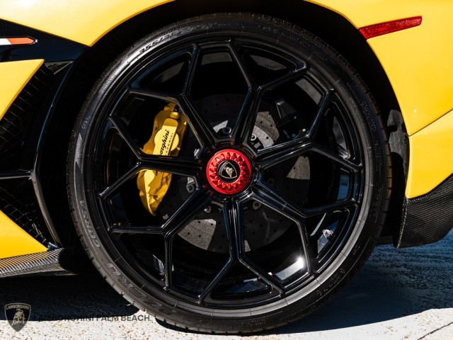 Lamborghini Aventador