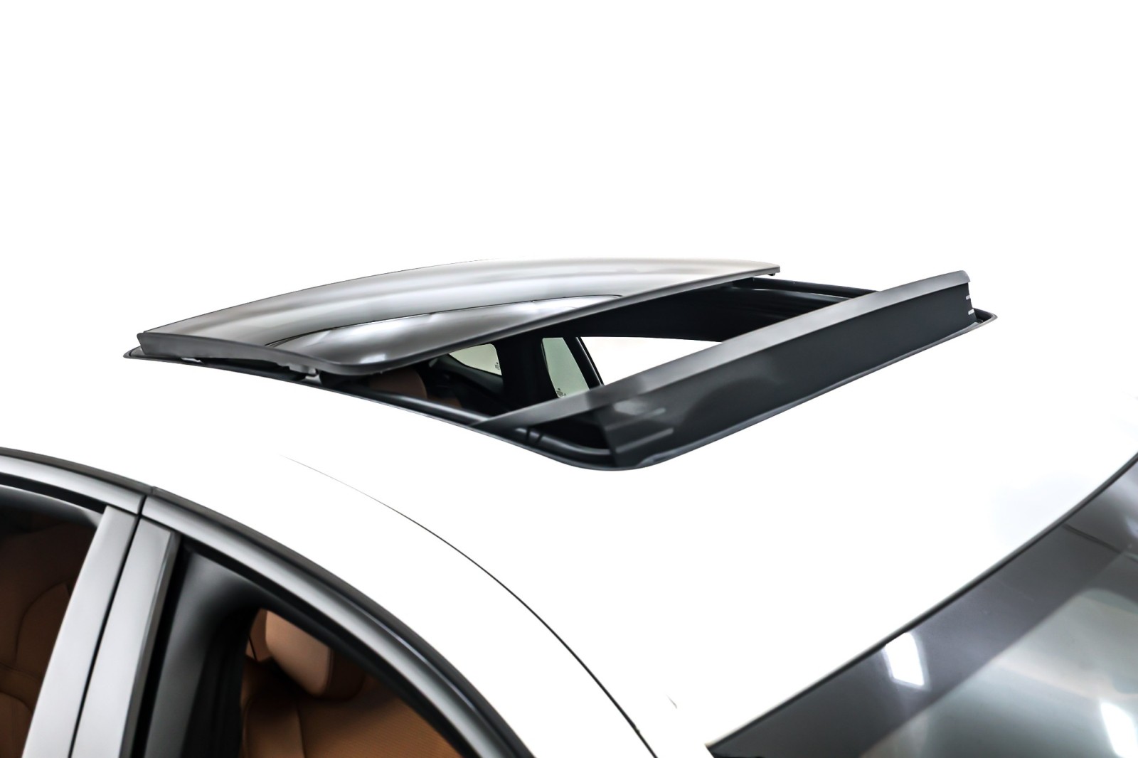 Used 2022 Alpine White BMW xDrive40i Sports Activity Coupe image 22