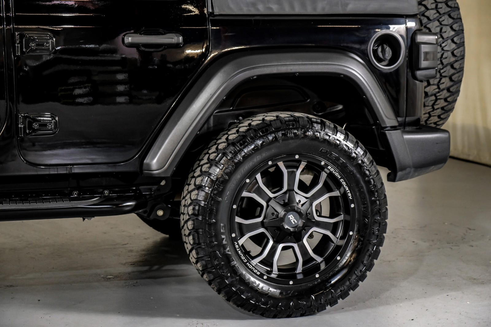 2022 Jeep Wrangler Unlimited Sport 13