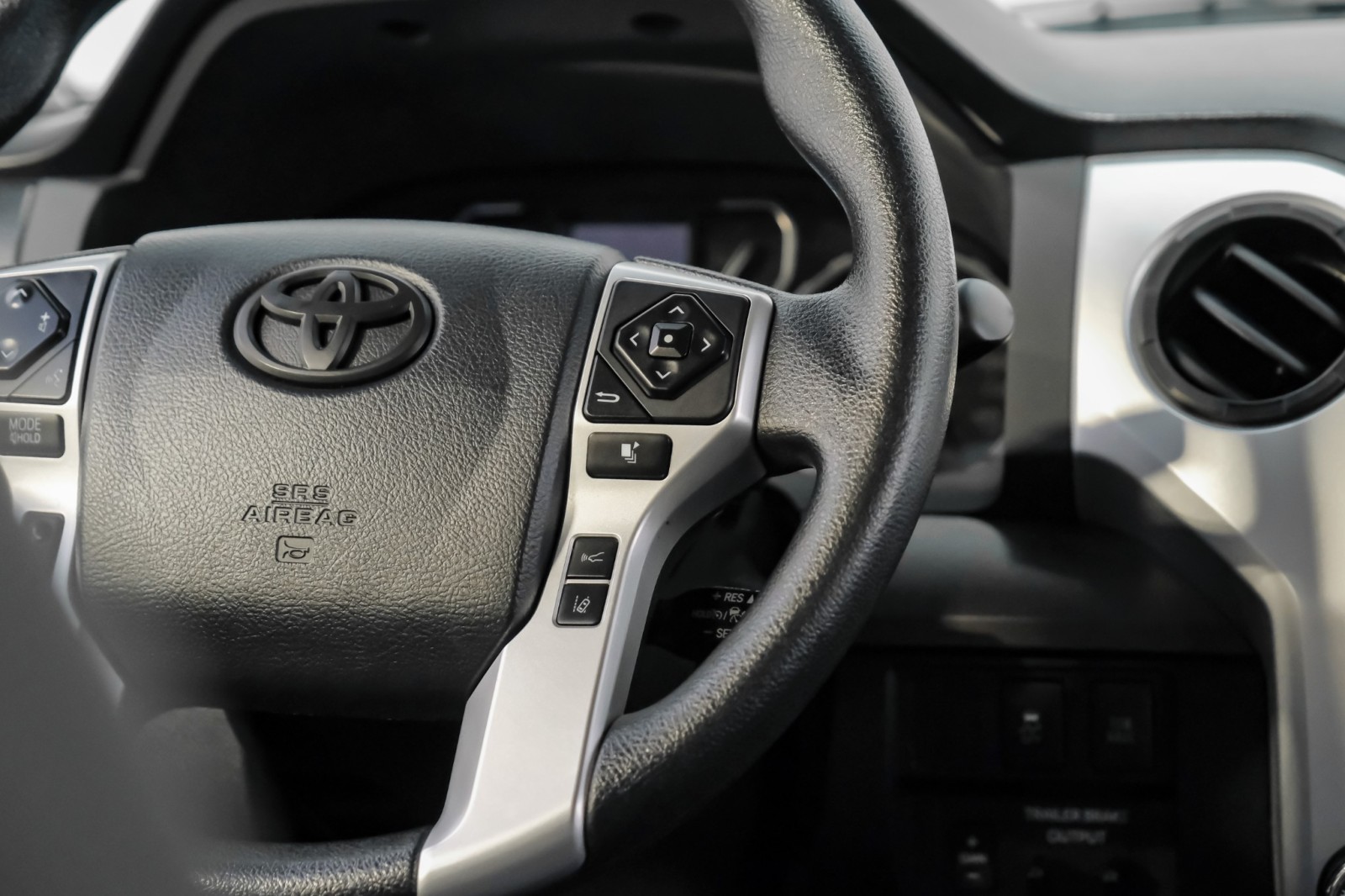 2018 Toyota Tundra 4WD CrewMax SR5 Lifted CustomWheels TowPkg RemoteStart 20