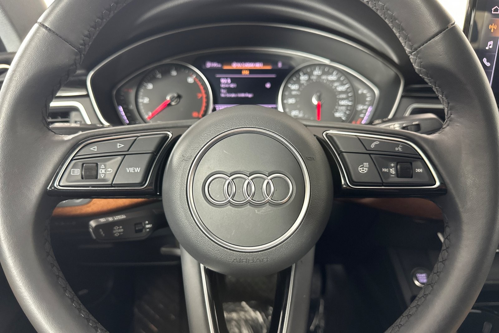 Used 2023 Brilliant Black Audi Premium 40 TFSI quattro image 20