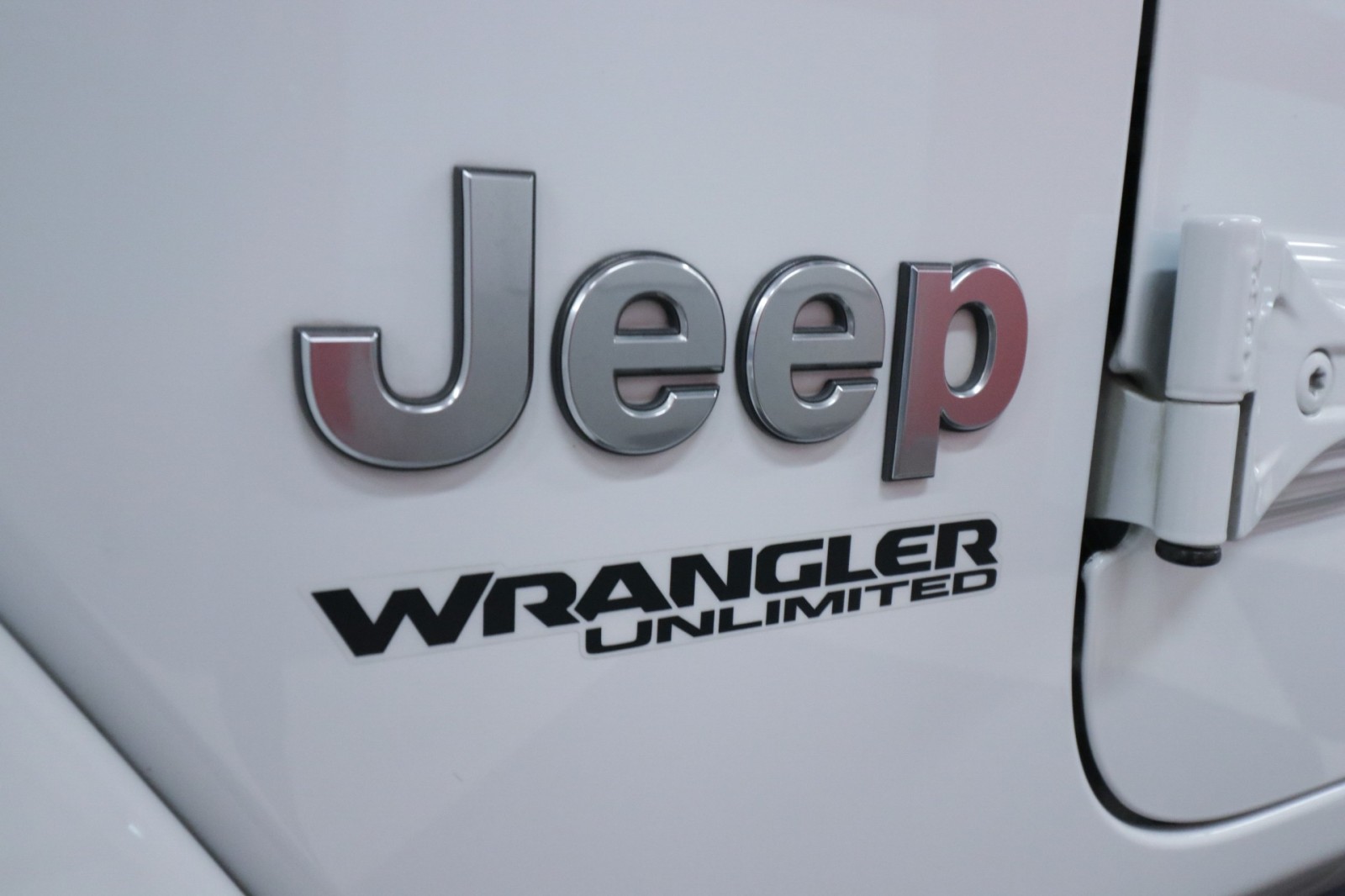 Used Car 2020 Jeep Wrangler Unlimited  Sahara For Sale Under $25,000 In Austin, Texas