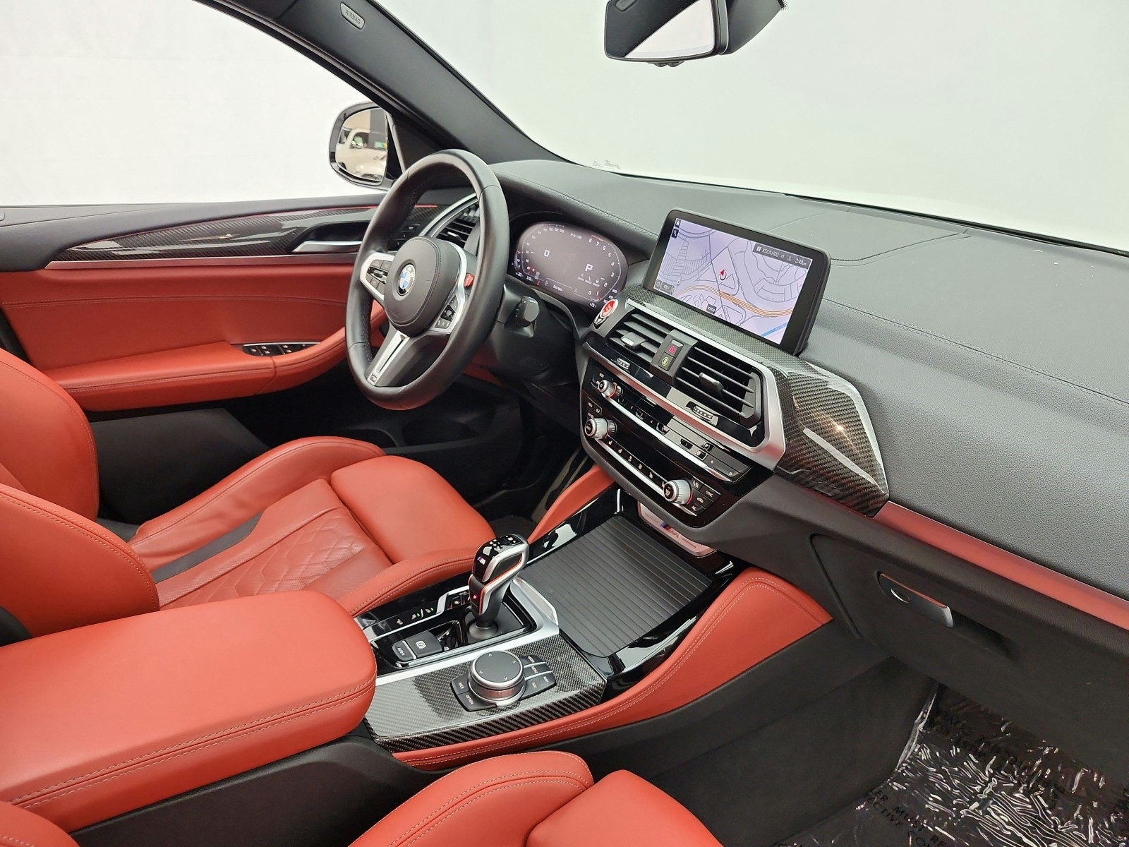 Used 2021 Alpine White BMW Sports Activity Coupe image 25