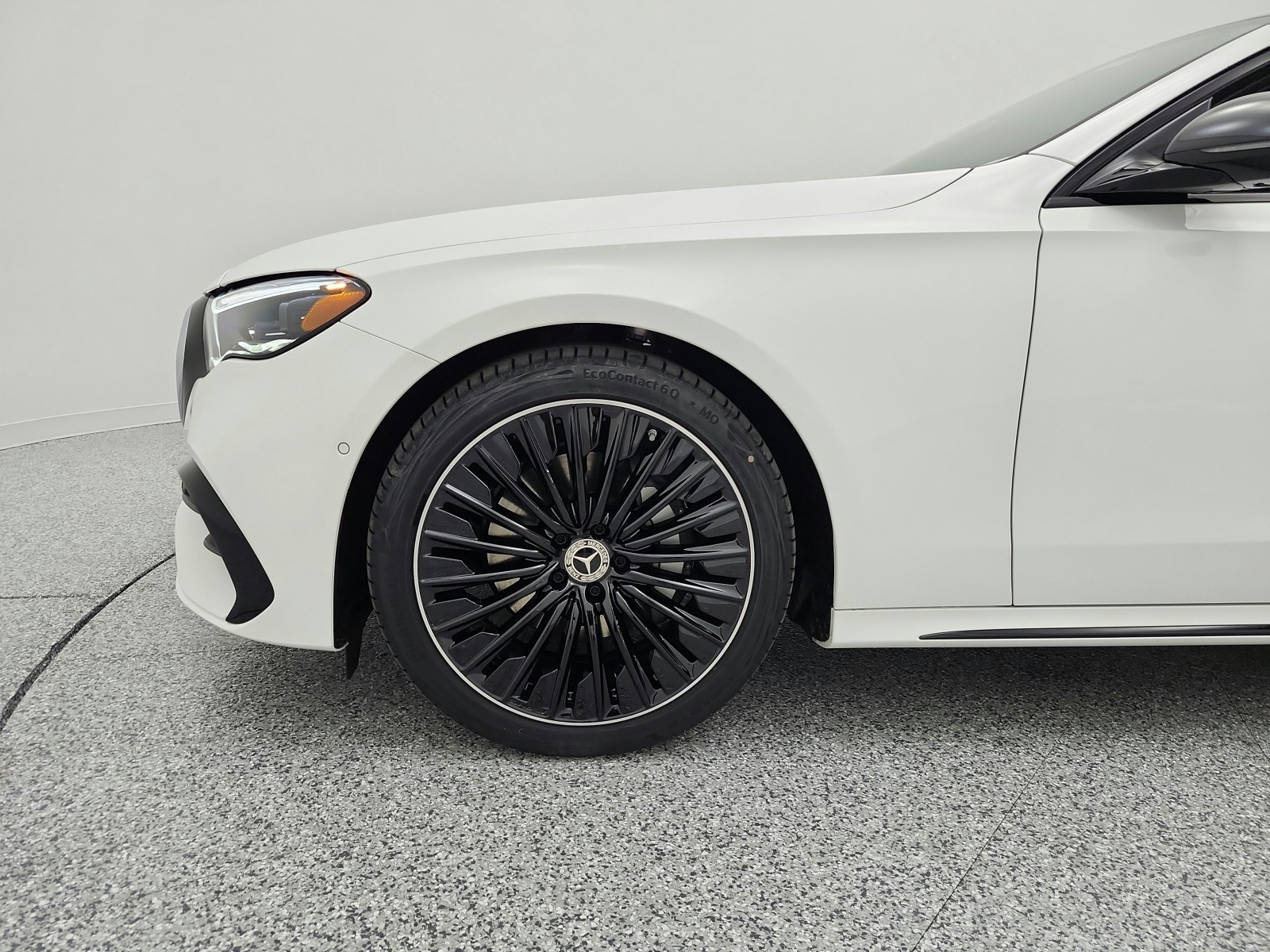 New 2026 Polar White Mercedes-Benz E 350 image 14