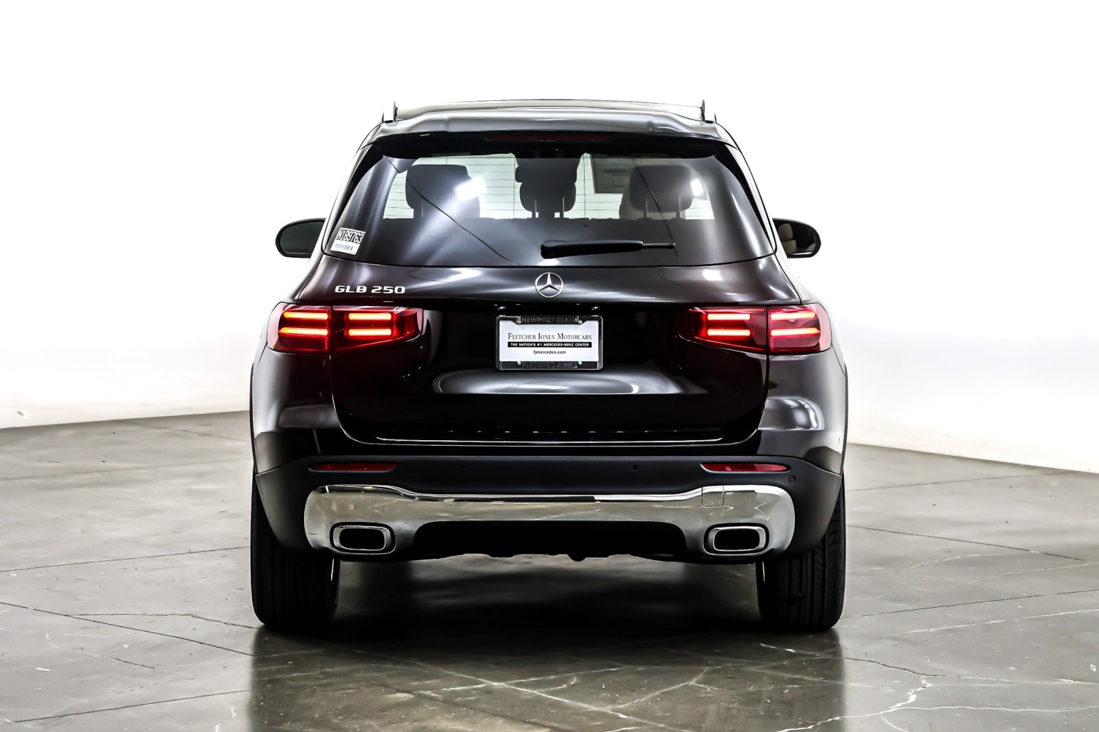 New 2026 Night Black Mercedes-Benz GLB 250 image 3