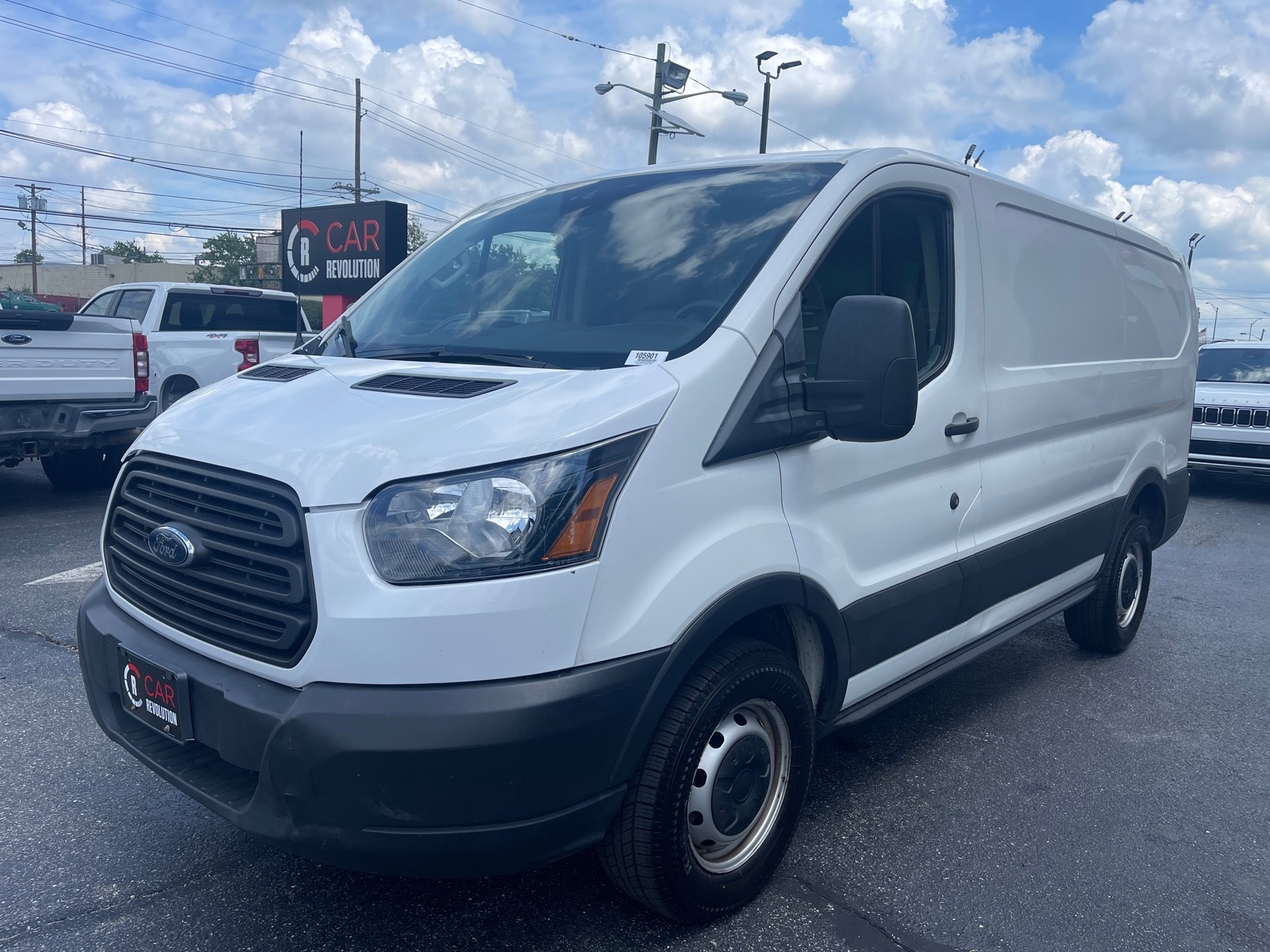 View vehicle photo 3