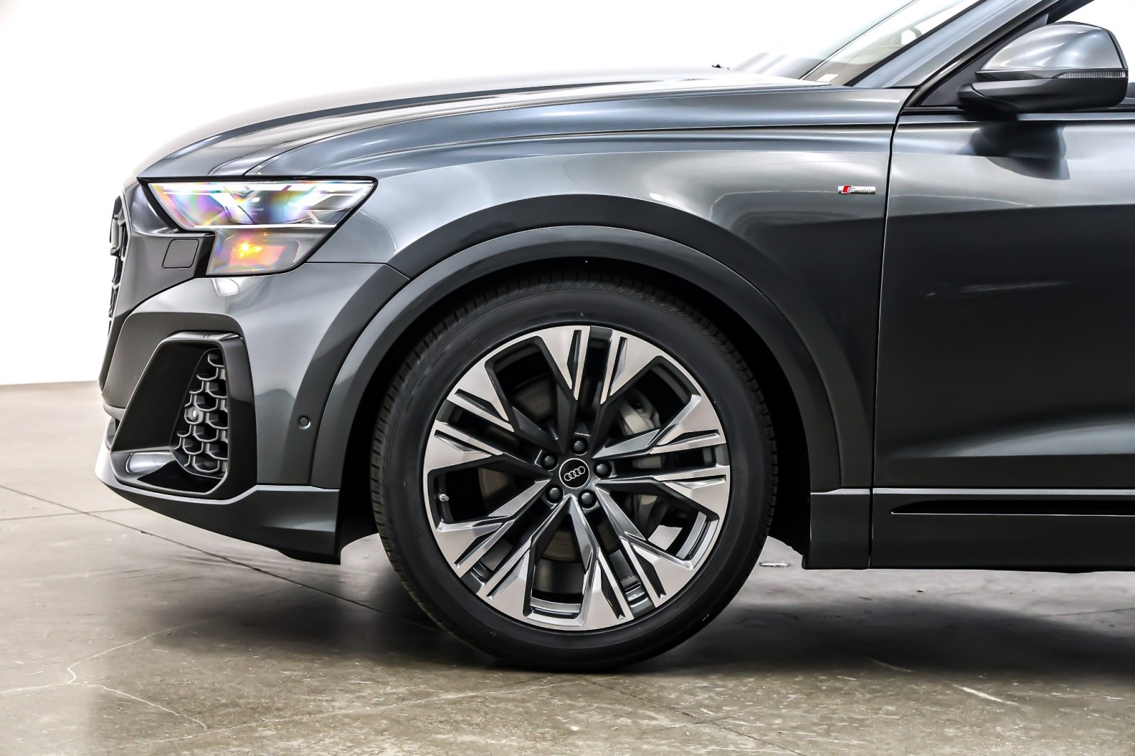 New 2026 Daytona Gray Pearl Effect Audi Prestige quattro image 10